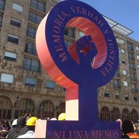 Activistas colocan Antimonumenta contra el feminicidio en Jalisco