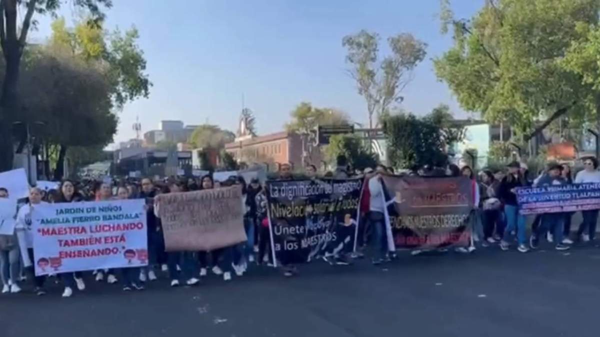 La marcha de los maestros afectó el tránsito vehicular y el transporte público