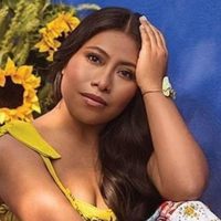 ¿Enamorada? Yalitza Aparicio presentó a su novio pero algunos dudan de su amor ¿rechazo o timidez?