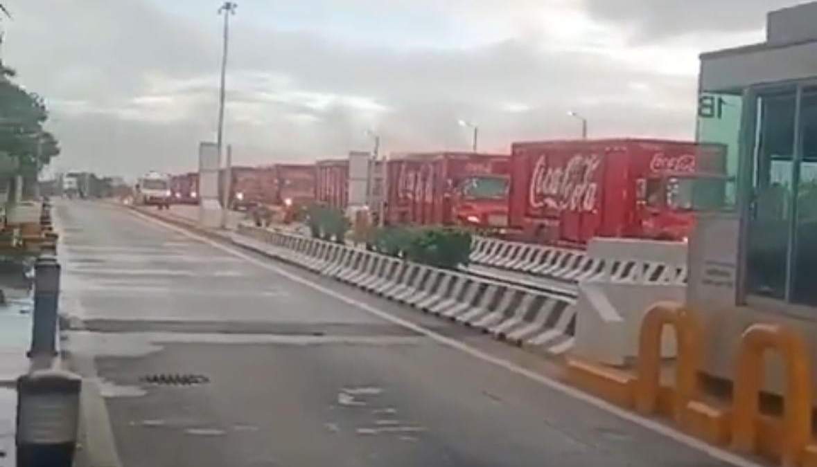 Camiones de Coca Cola salen de Morelos