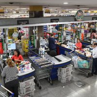 Coronavirus: el temor al desabastecimiento multiplicó las ventas en los supermercados