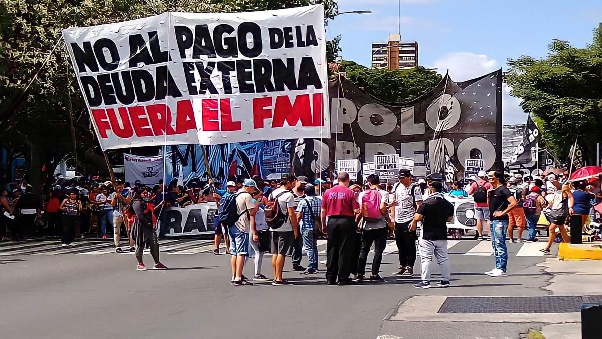 Movilización del Polo Obrero en Neuquén Capital. Fuente: (Twitter)