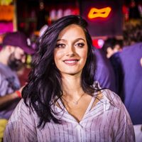 Con un glamuroso look ajustado, Oriana Sabatini cosechó miles de likes en las redes