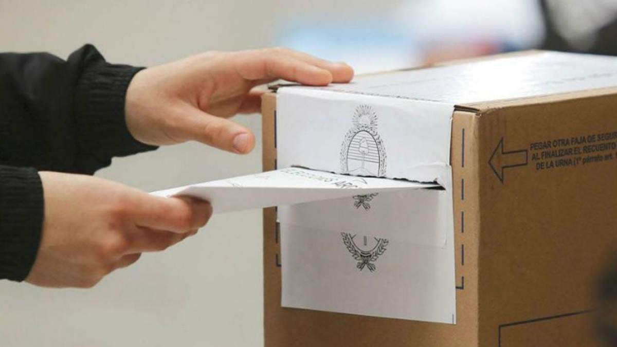 En casi semana y media habrá elecciones en el país. Fuente: (Twitter)
