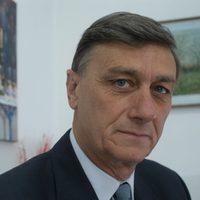 El exgobernador Hermes Binner pelea por su vida
