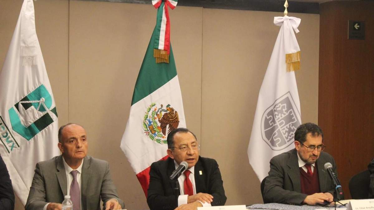 Ayer fue la primera vez en tres semanas de paro laboral que el magistrado presidente del TSJCDMX habla sobre el tema
