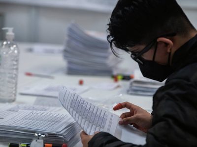 El INE sólo ha validado 47% de firmas para la revocación de mandato