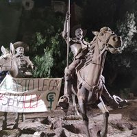 Feministas colocan mantas a favor de la despenalización del aborto en Guanajuato