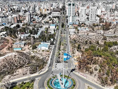 Descubrí Neuquén capital: los mejores recorridos para disfrutar la ciudad en cualquier época del año