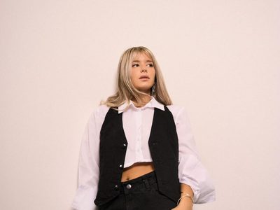 Delfina Burlando enseña cómo llevar el jean más hermoso y cómodo de toda la temporada: mirá cuánto cuesta
