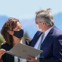 Arabela Carreras confirmó que acompañará al presidente en su gira internacional