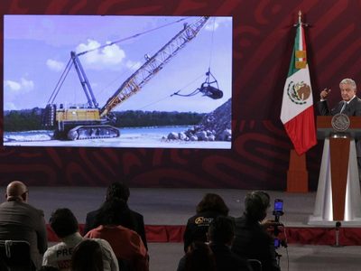 AMLO pide a panel internacional considerar el ecocidio que Vulcan generó en Playa del Carmen