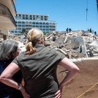 Se eleva a nueve la cifra de muertos tras derrumbe en Surfside; 150 siguen desaparecidos