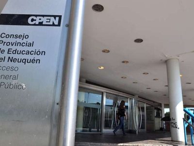 Padres reclamaron en el CPE contra la reforma curricular