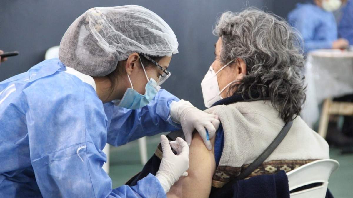 Plan de vacunación contra el coronavirus en marcha en Neuquén. Fuente: (Twitter)