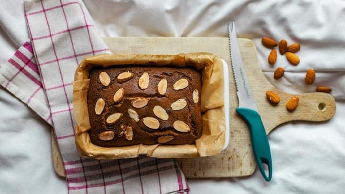 Budín de limón y almendras. Fuente: (X)