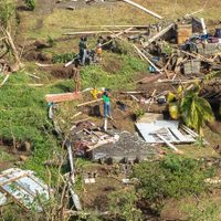 Beryl se dirige a Jamaica como huracán mayor tras devastar el sureste del Caribe