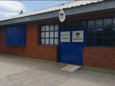 En un allanamiento la policía secuestró un arma de fuego y demoró a una mujer