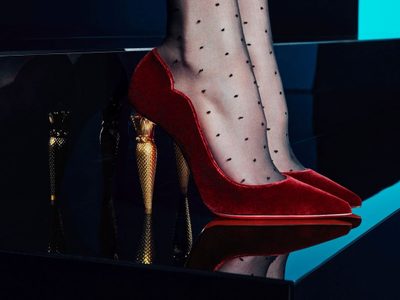 Amazon podría estar violando marca registrada del fabricante de zapatos de lujo Louboutin