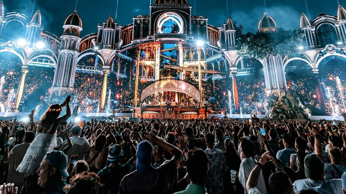 El festival Tomorrowland en Bélgica, evento al que asistieron los dos ciudadanos israelíes que fueron interrogados por autoridades de ese país por crímenes de guerra en Gaza, Palestina