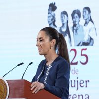 Sheinbaum sale en defensa de Carlos Slim ante retuit de Elon Musk