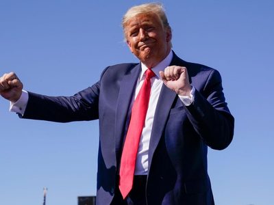 Trump llama a votar con un video “bailando” al ritmo de Village People