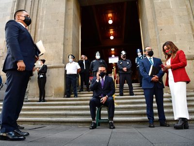 Aureoles se queda esperando, el ministro Zaldívar tampoco lo recibe