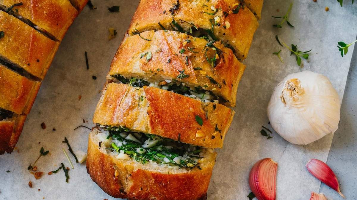 Pan de ajo. Fuente: (Instagram)