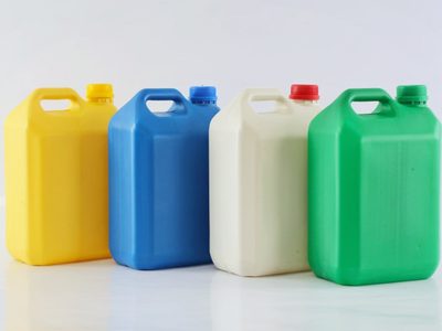 El tesoro oculto en tus bidones de plástico: ideas para reciclar y crear con estilo y onda