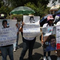 Colectivos de desaparecidos de Chilpancingo claman por atención del gobierno por segundo día