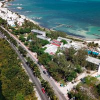Recuperan lotes en zona hotelera de Cancún malbaratados por Roberto Borge