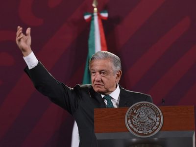 Lozoya podría salir de prisión si repara daño al erario, pero ofrece "muy poquito": AMLO