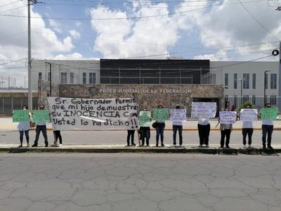 Puebla: familiares de acusado por helicopterazo piden que justicia federal atraiga el caso