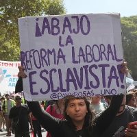 Interna peronista : la CGT criticó a los gobernadores del Partido Justicialista que apoyaron la reforma laboral