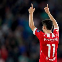 El "Chucky" Lozano, "Tecatito" Corona y Raúl Jiménez marcan gol en inicio de temporada europea