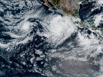 Se forma el huracán Priscilla en el océano Pacífico frente a la costa suroccidental de México