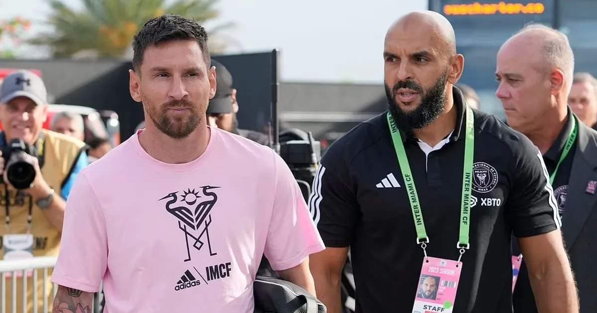 Lionel Messi y Yassine Cheuko. Fuente: (Instagram).