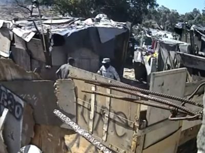 Captan a presuntos elementos de la Guardia Nacional dando tablazos a detenidos (Video)
