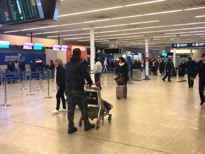 Efecto dólar solidario: fuerte caída en la venta de pasajes al exterior