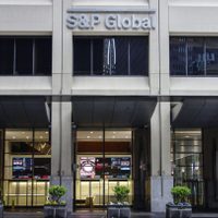 Standard & Poor’s degrada la calificación crediticia de México