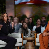 Harris busca el impulso de Oprah como parte de su estrategia de medios digitales