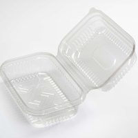 Si encontrás alguna bandeja plástica desechable, no la tires: así la podés decorar con toda la onda