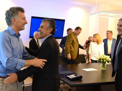 La Unión Cívica Radical respaldó a Mauricio Macri por la usurpación de las Islas Malvinas