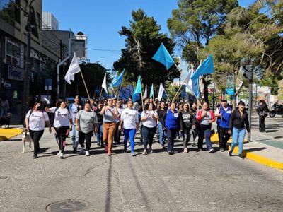 Libres del Sur montó una olla popular al frente de Casa de Gobierno
