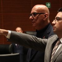 Reprueban feministas nombramiento de Noé Castañón como vicepresidente del Senado