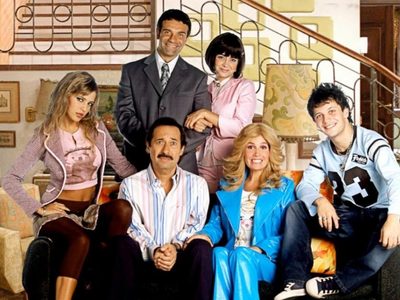 Al parecer, el regreso de "Casados con Hijos" en el teatro deberá esperar