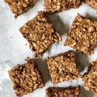 Cuadraditos de banana y avena: poné la pava y disfrutalos con unos mates bien calentitos