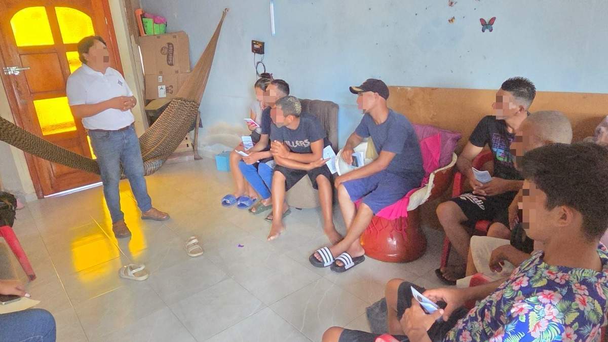 Apoyo y orientación para los cubanos en Celestún