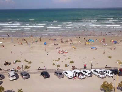 Récord de visitas en una de las más hermosas playas de Río Negro