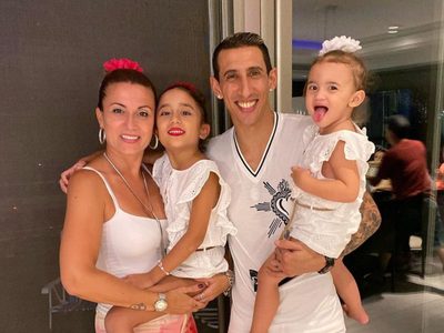 Conmovedor reencuentro: así reaccionaron Jorgelina Cardoso y sus hijas al ver a Ángel Di María